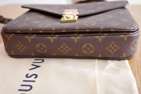 Louis Vuitton - Monogram Pochette Metis - 8